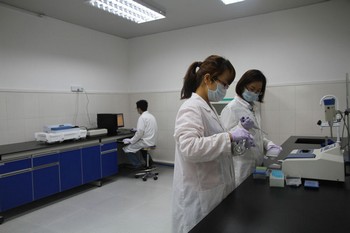 参观商洛中天华康亲子鉴定中心实验室 29